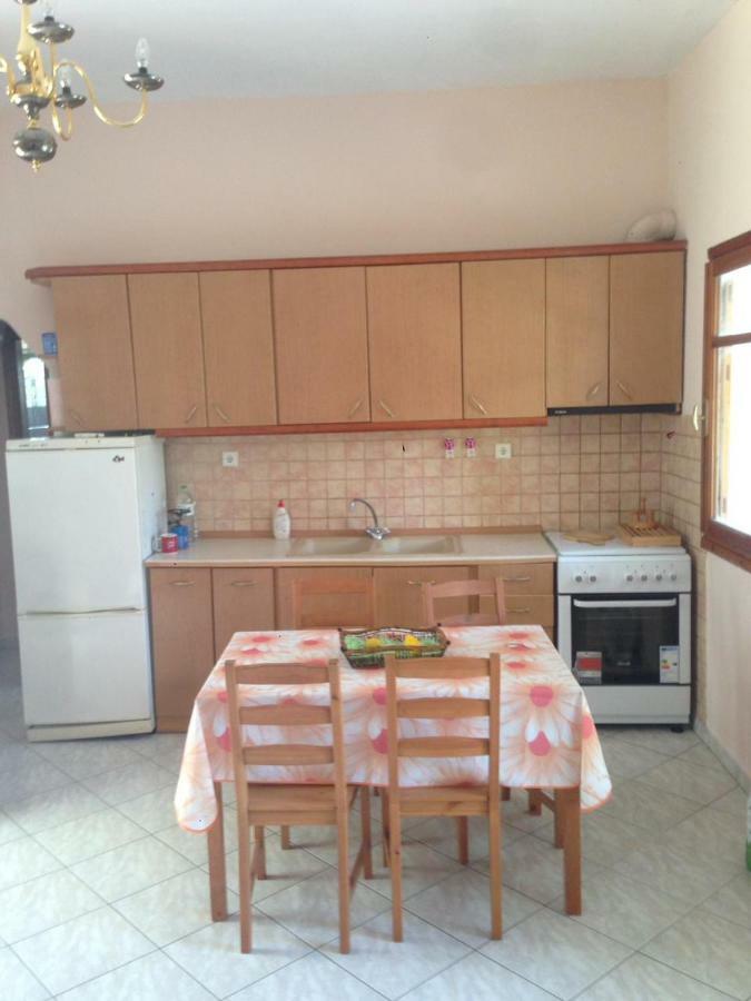 Nikitis House Apartment Phòng bức ảnh
